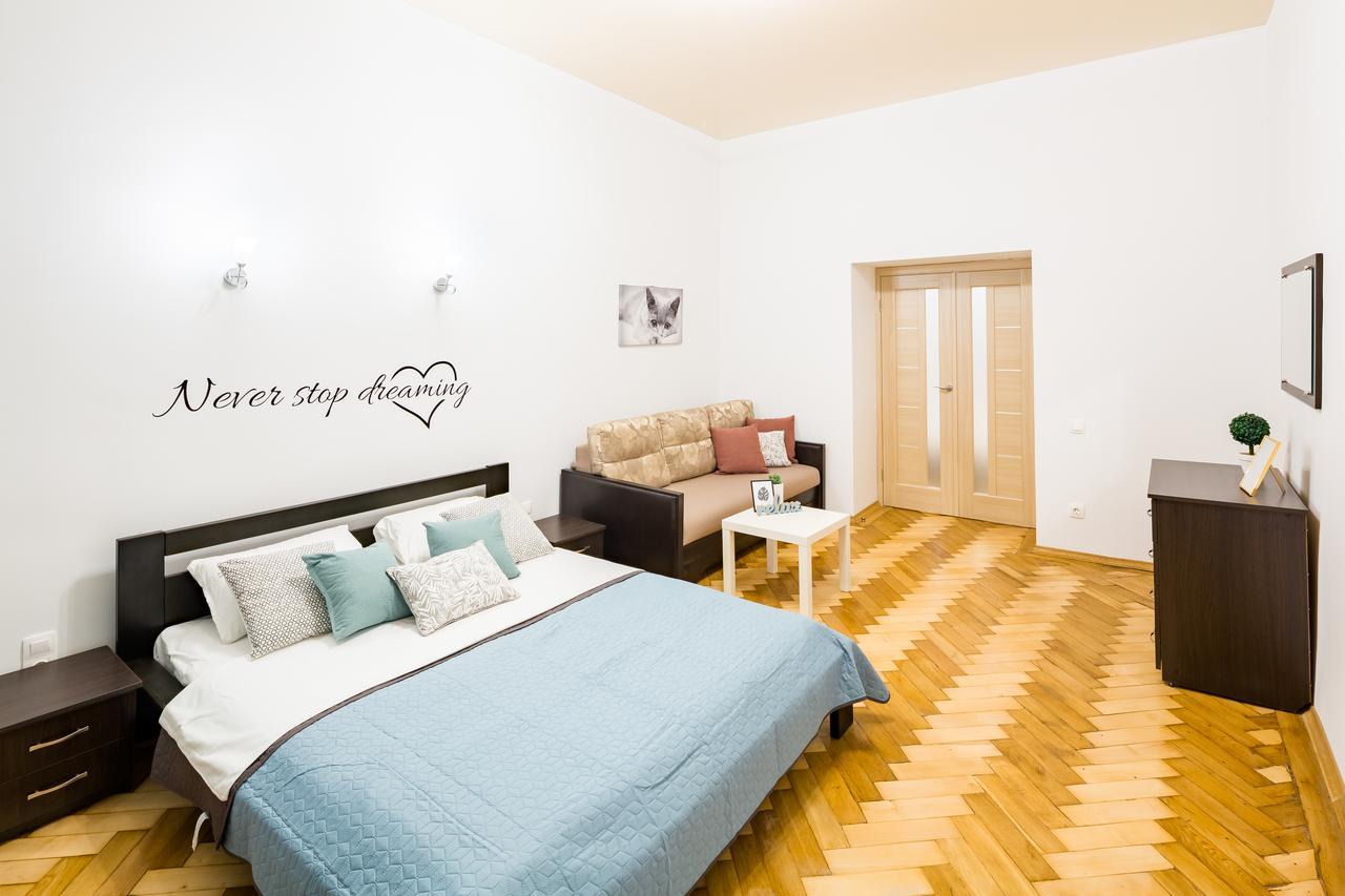 Bright And Cozy Apart With Balcony Lviv Luaran gambar