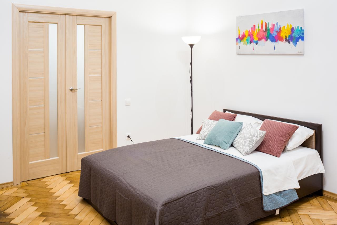 Bright And Cozy Apart With Balcony Lviv Luaran gambar